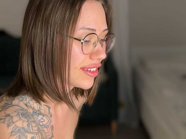 iraonic live sex show