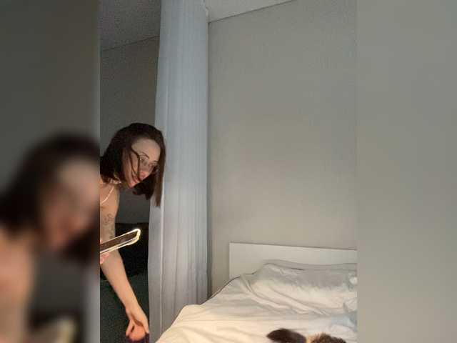 IRAONIC live cam on BongaCams