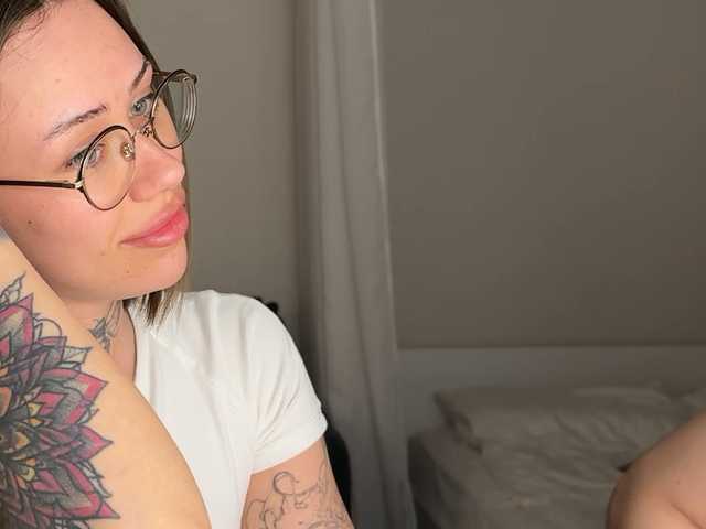 iraonic live sex show
