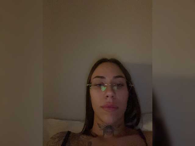 v_-_-_v