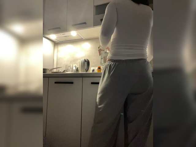 v_-_-_v