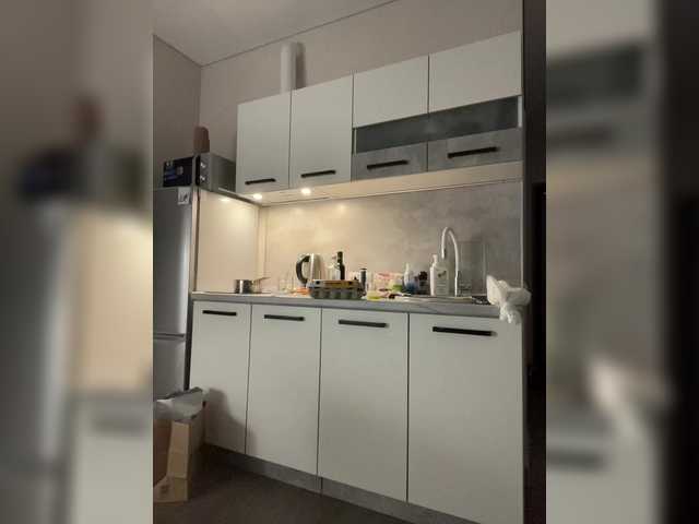 IRAONIC's BongaCams show and profile