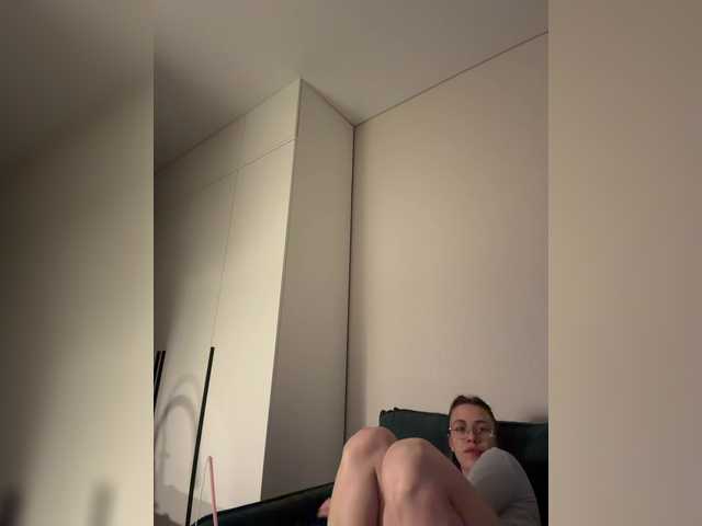 v_-_-_v