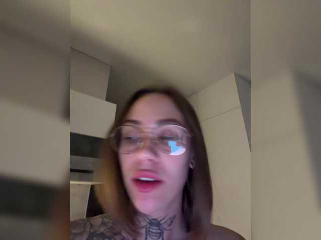 v_-_-_v