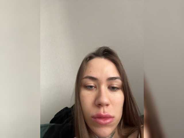 IRAONIC live cam on BongaCams