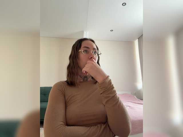 IRAONIC live cam on BongaCams