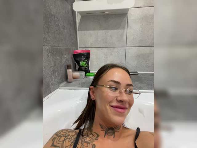 v_-_-_v