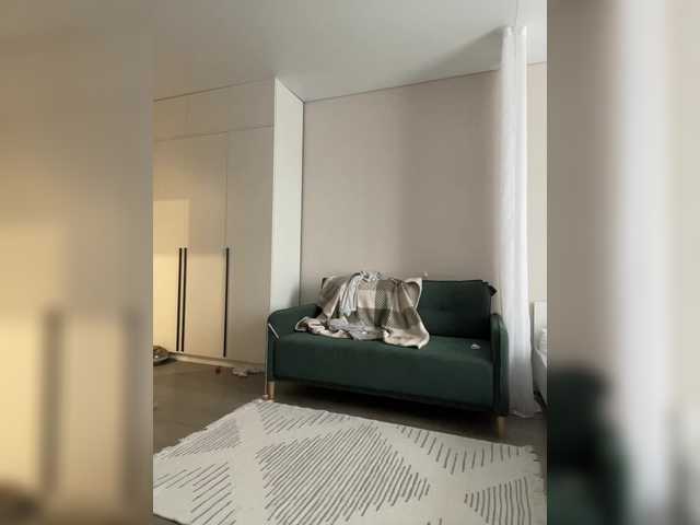 IRAONIC's BongaCams show and profile