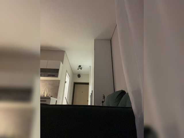 v_-_-_v