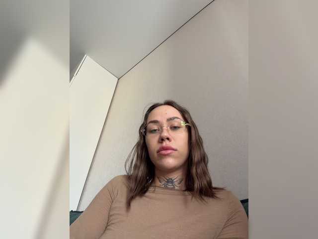 IRAONIC live cam on BongaCams