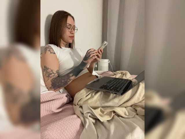 iraonic cam belle