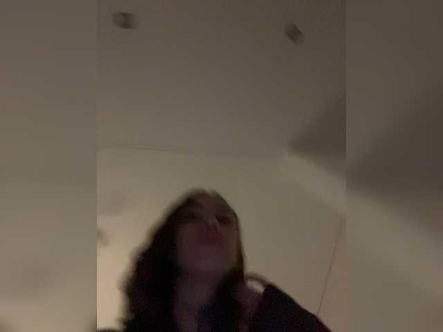 v_-_-_v