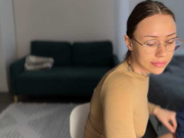 IRAONIC live cam on BongaCams