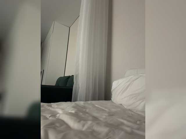 IRAONIC live webcam show