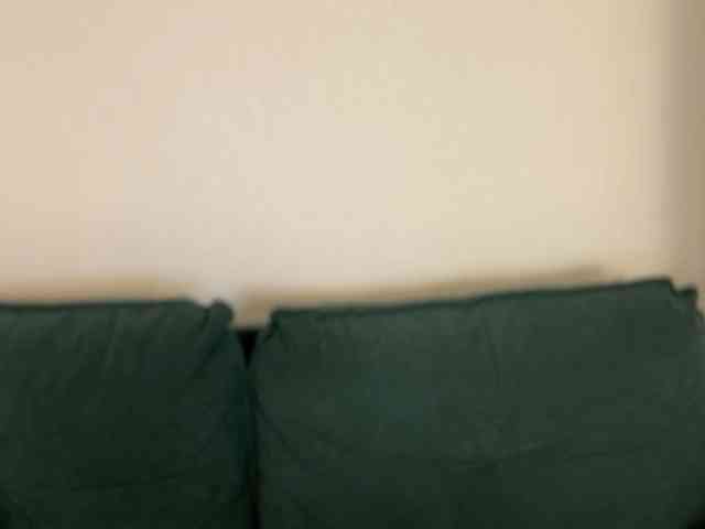 v_-_-_v webcam