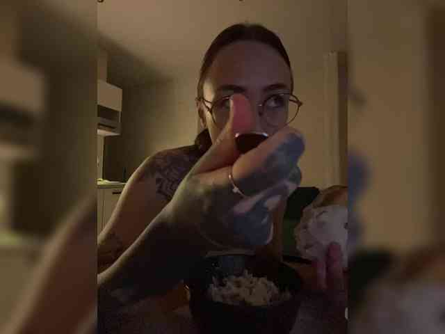 cam2cam chat IRAONIC