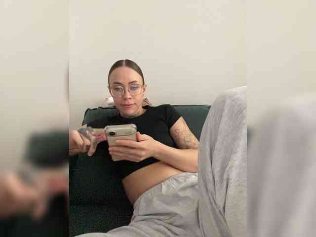Model: v_-_-_v