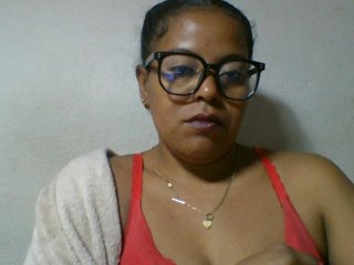 Barbie12's Live Webcam