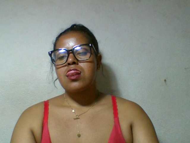 Barbie12 live cam on BongaCams