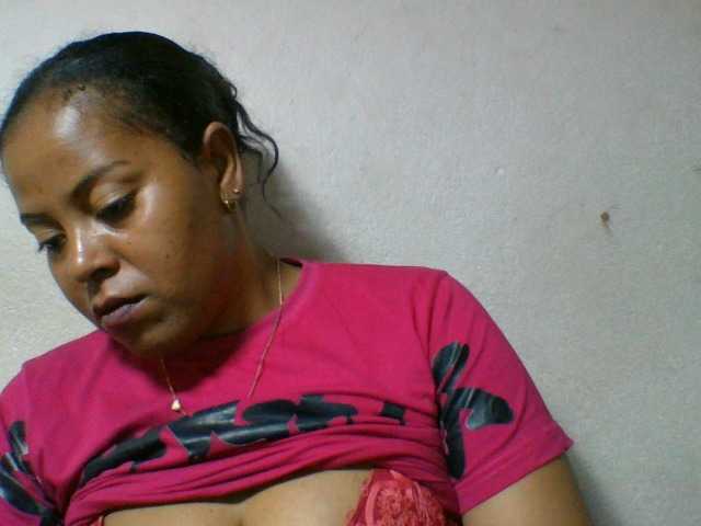 Barbie12 live cam on BongaCams