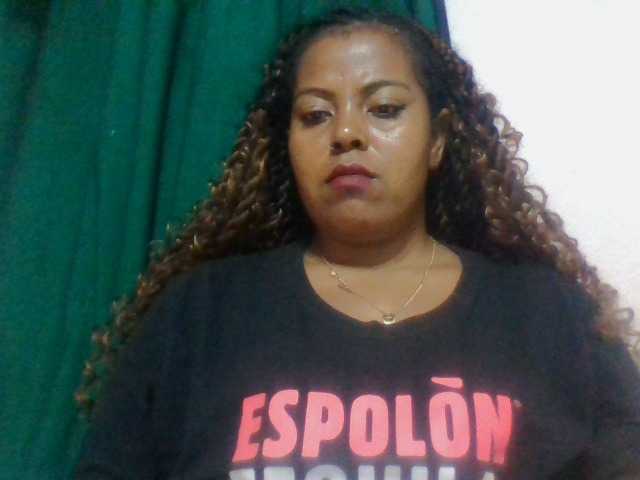 Barbie12 live cam on BongaCams