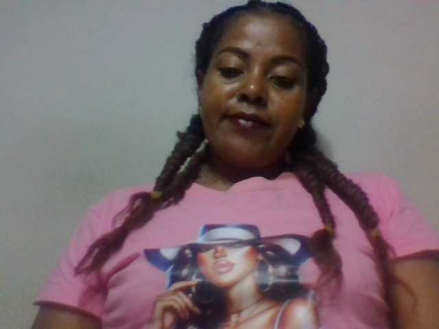 Barbie12 live cam on BongaCams