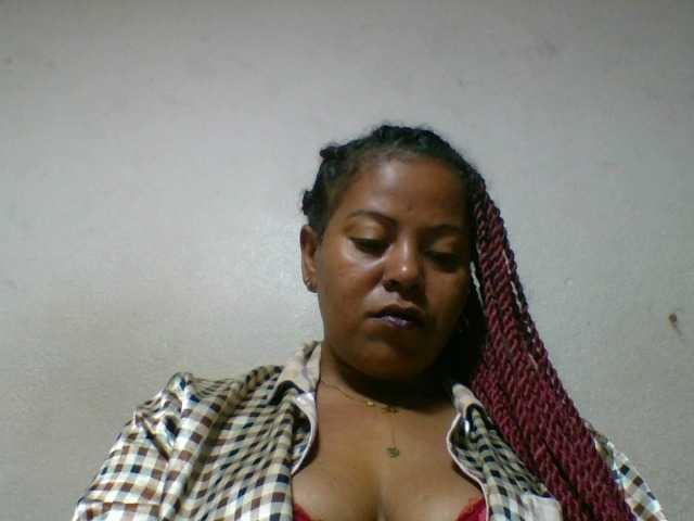 Barbie12 live cam on BongaCams