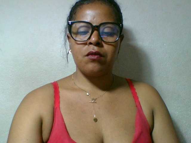 Barbie12 live cam on BongaCams