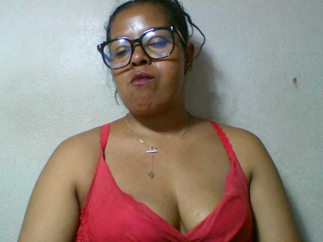 Barbie12 live cam on BongaCams