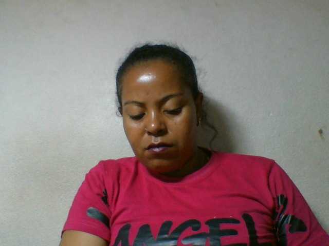 Barbie12 live cam on BongaCams