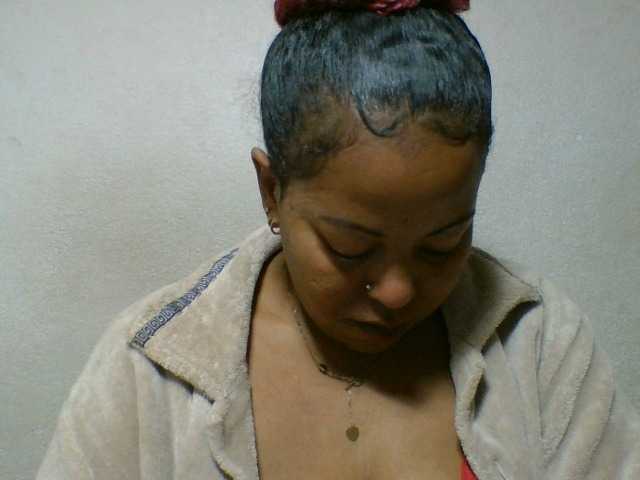 Barbie12 live cam on BongaCams