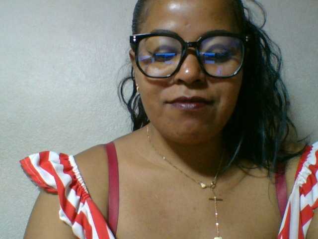 Barbie12 live cam on BongaCams