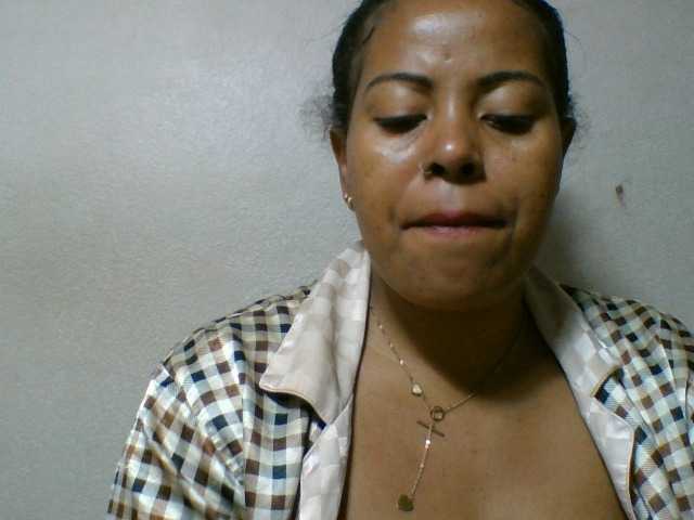 Barbie12 live cam on BongaCams