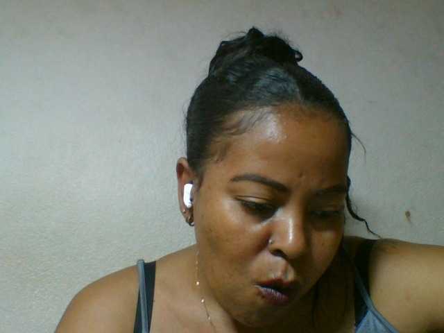 Barbie12 live cam on BongaCams
