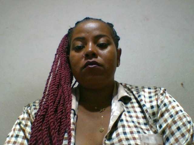 Barbie12 live cam on BongaCams