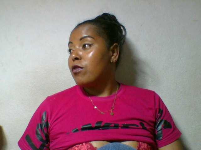 Barbie12 live cam on BongaCams