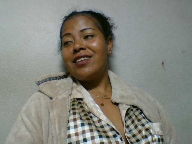 Barbie12 live cam on BongaCams