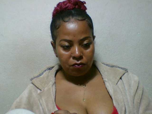 Barbie12 live cam on BongaCams