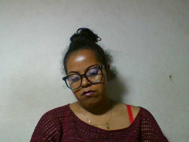 Barbie12 live cam on BongaCams