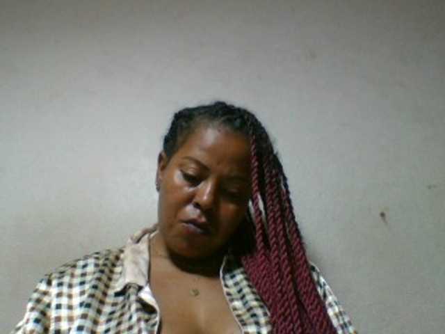Barbie12 live cam on BongaCams