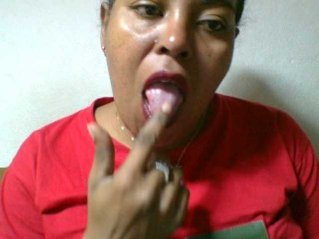 Barbie12 live cam on BongaCams