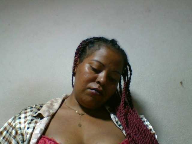 Barbie12 live cam on BongaCams