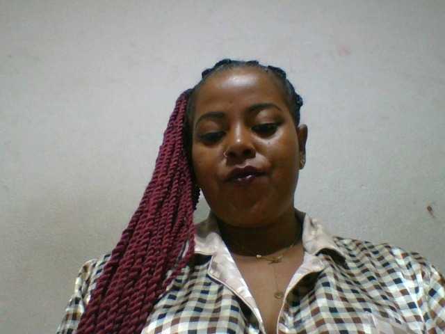 Barbie12 live cam on BongaCams
