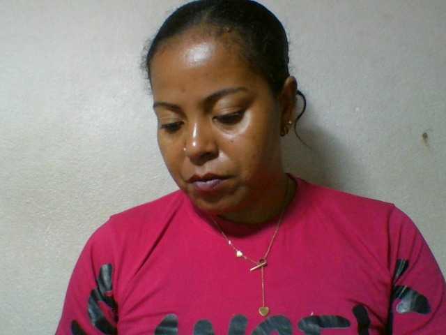Barbie12 live cam on BongaCams