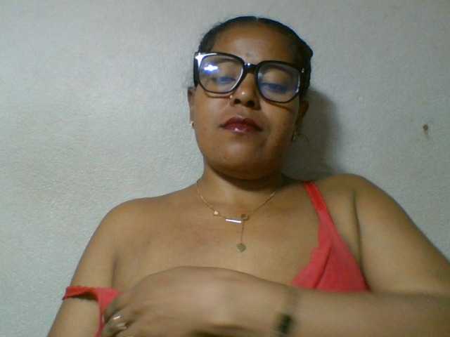 Barbie12 live cam on BongaCams