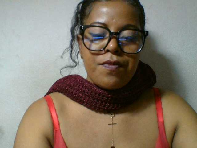 Barbie12 live cam on BongaCams