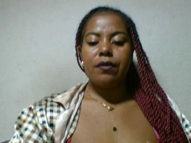 Barbie12 live cam on BongaCams