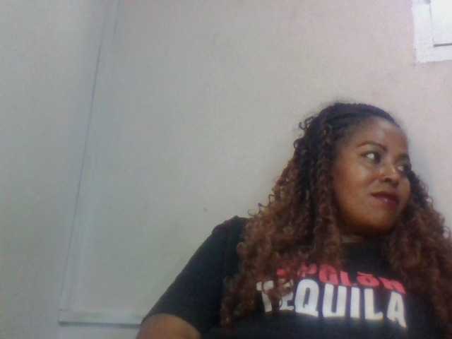 Barbie12 live cam on BongaCams