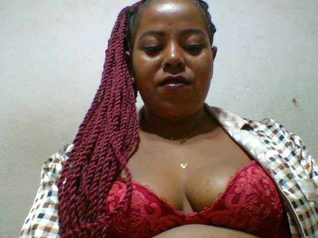 Barbie12 live cam on BongaCams