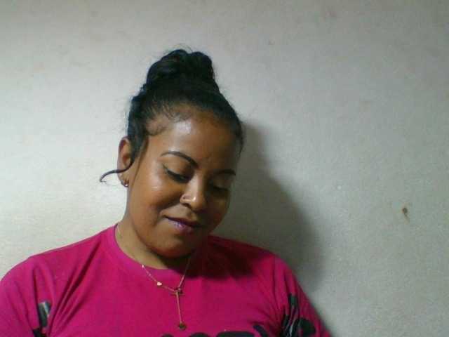 Barbie12 live cam on BongaCams